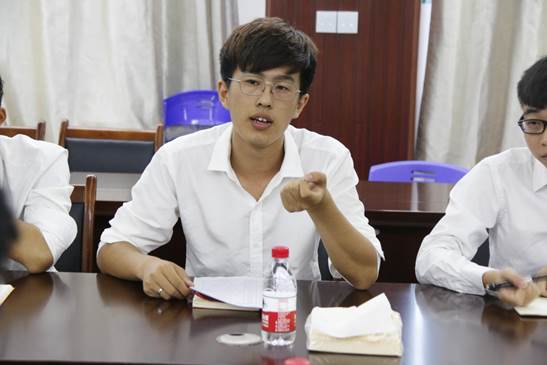 SeedHub团委副书记赵启迪发言